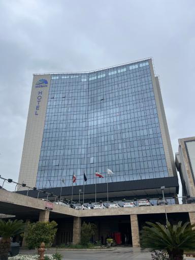 عکس هتل پنج ستاره میزبان