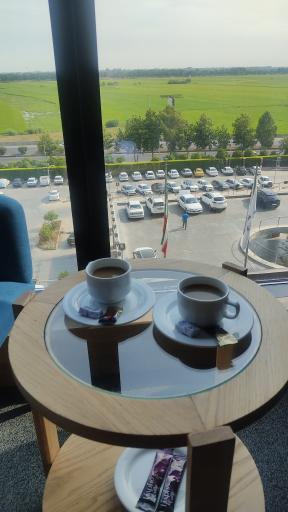 عکس هتل پنج ستاره میزبان