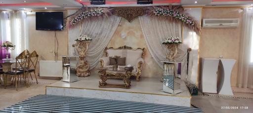 عکس باغ تالار آویژه