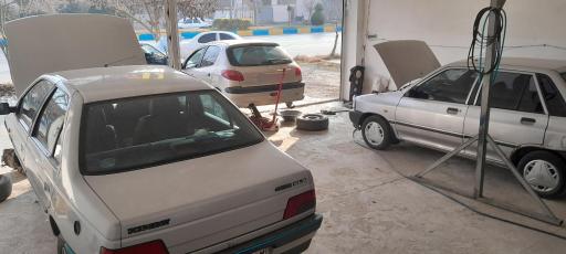 عکس تعمیرگاه اتومبیل ایمان