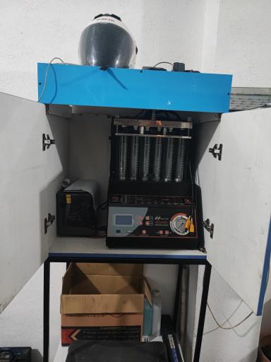 عکس تعمیرگاه اتومبیل ایمان