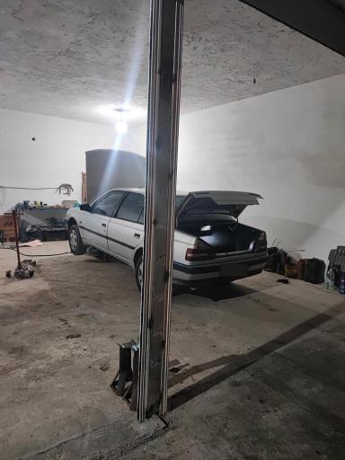 عکس تعمیرگاه اتومبیل ایمان