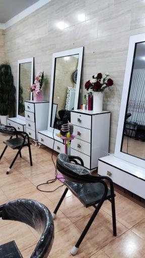 عکس سالن زیبایی ماهک