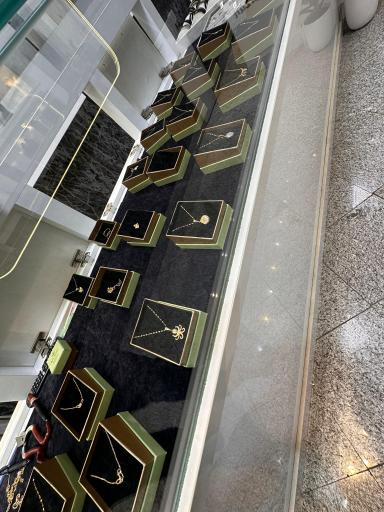 طلا و سکه امیر عزیزان