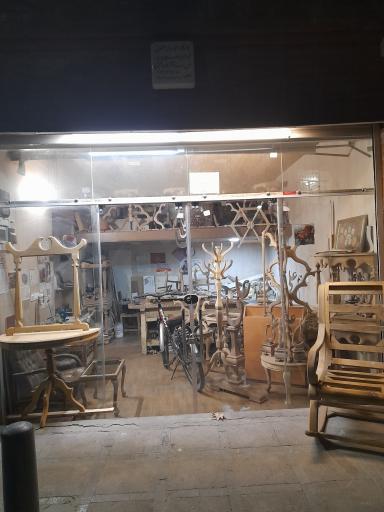 عکس کارگاه نجاری اعلایی