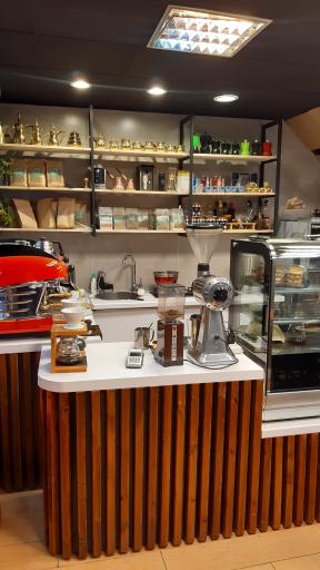 عکس کافه شیرینی گنز