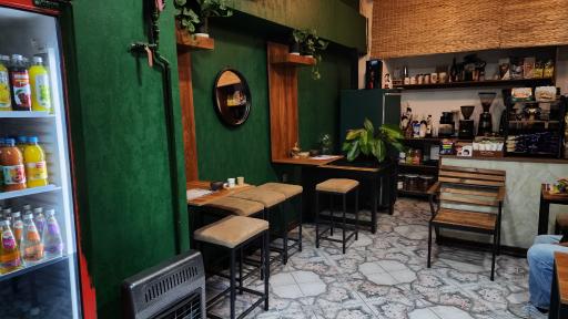 عکس کافه آدر