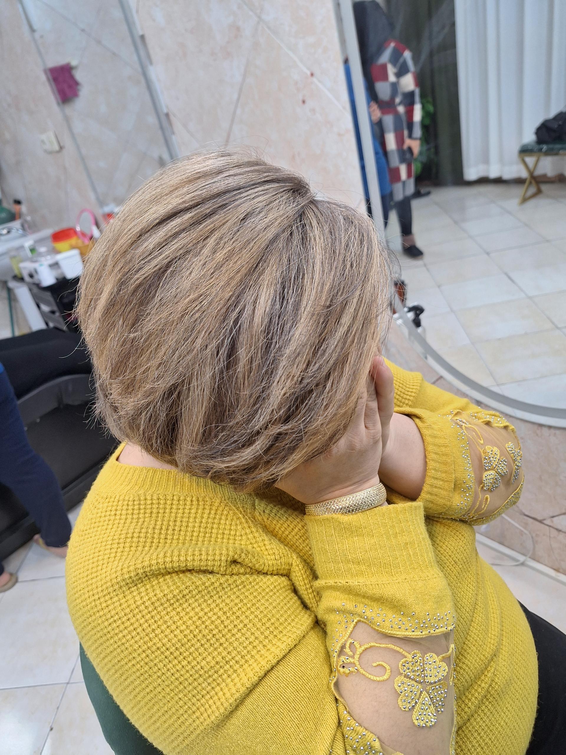 عکس سالن زیبایی مهرا