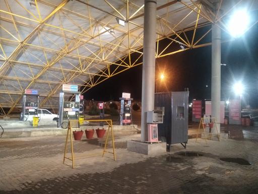 عکس جایگاه بنزین و CNG همای سعادت