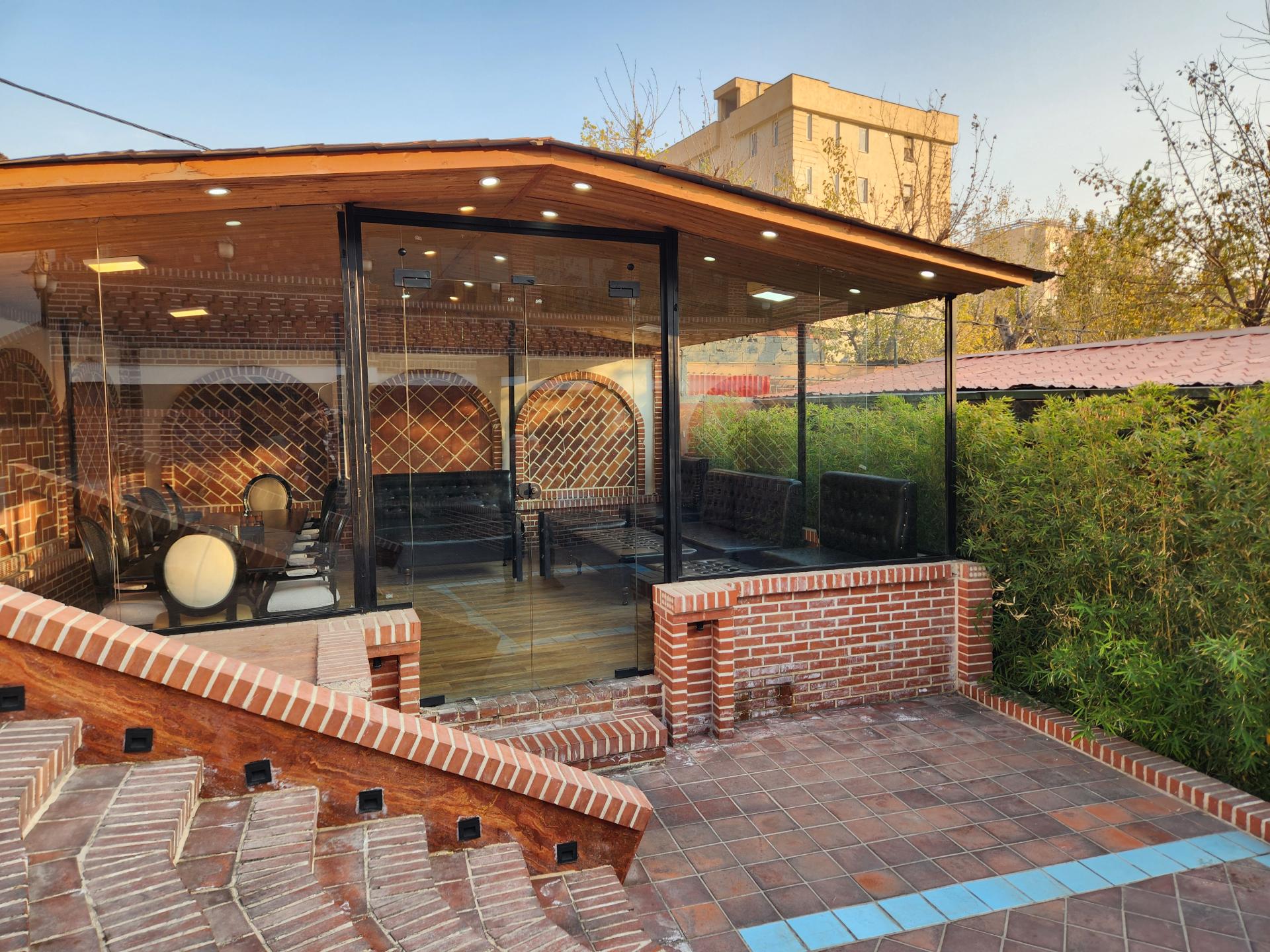 عکس کافه رستوران هناس