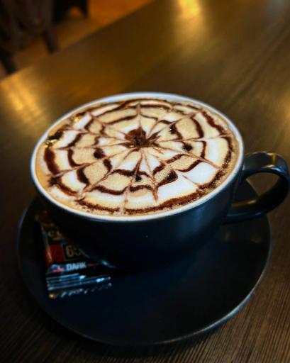 عکس باغ رستوران امپراطور 