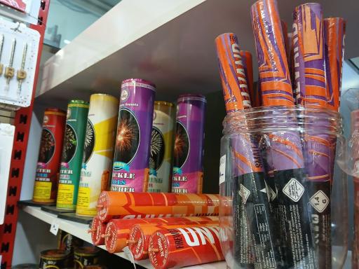 عکس ظروف یکبار مصرف و لوازم تولد صائب