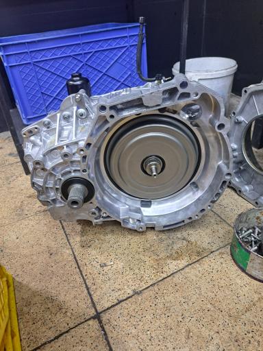 عکس تعمیرگاه گیربکس اتوماتیک سام