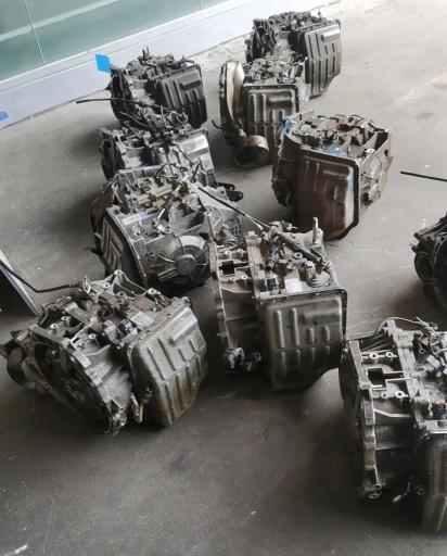 عکس تعمیرگاه گیربکس اتوماتیک سام