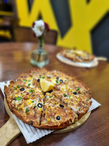 عکس خانه پیتزا