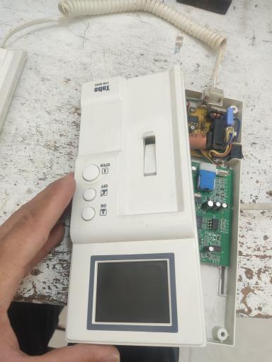 عکس تعمیرات تخصصی آیفون های صوتی و تصویری حسینی 