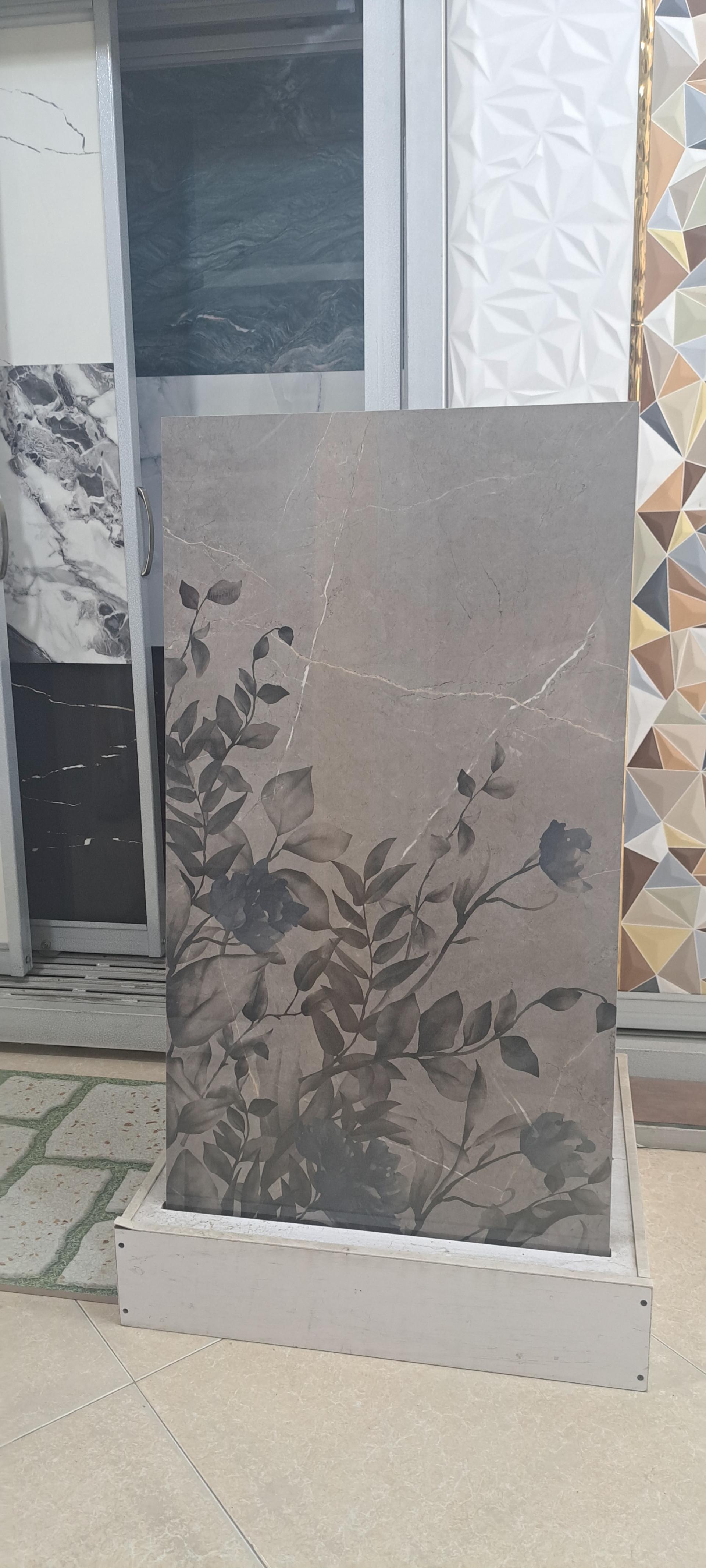 عکس کاشی عقیق