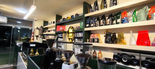 عکس کافه قهوه ترانزیت