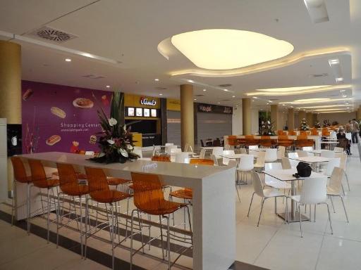 عکس فودکورت لاله پارک تبریز