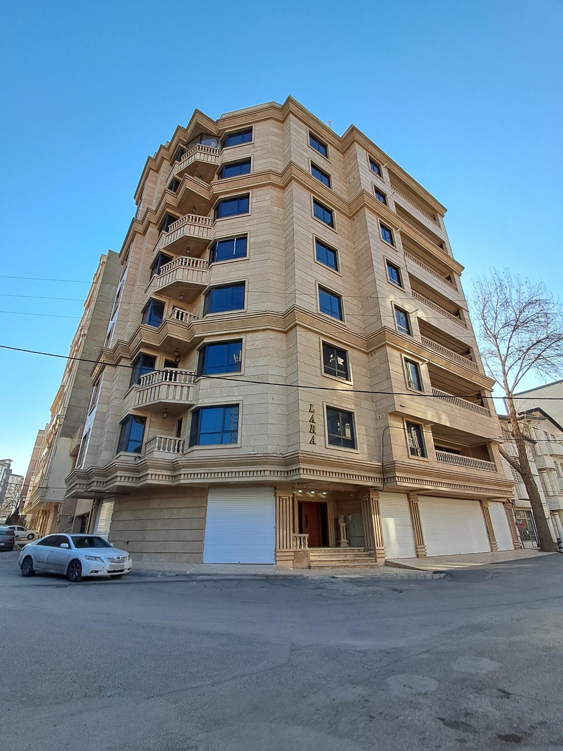 عکس مجتمع مسکونی لارا