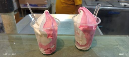 عکس بستنی سنتی اصغر بستنی