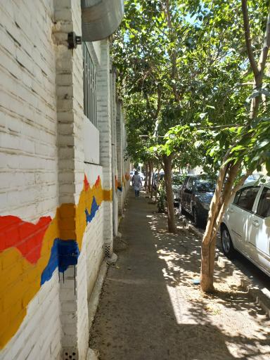 عکس مدرسه دخترانه استقلال