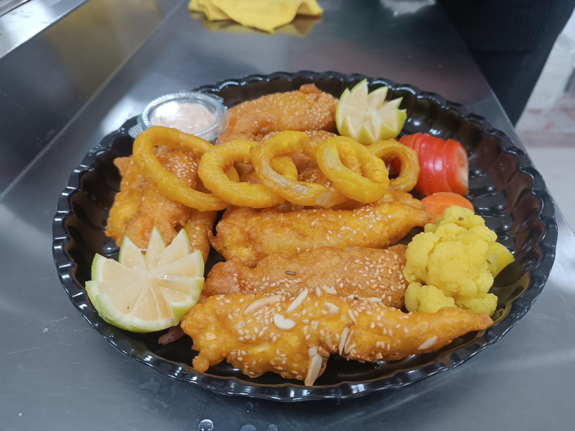 عکس کترینگ قاشق طلا