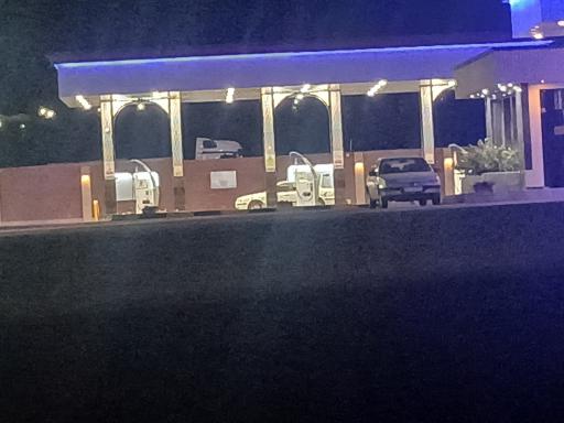 عکس جایگاه سوخت شهید مهدی فرقدانی