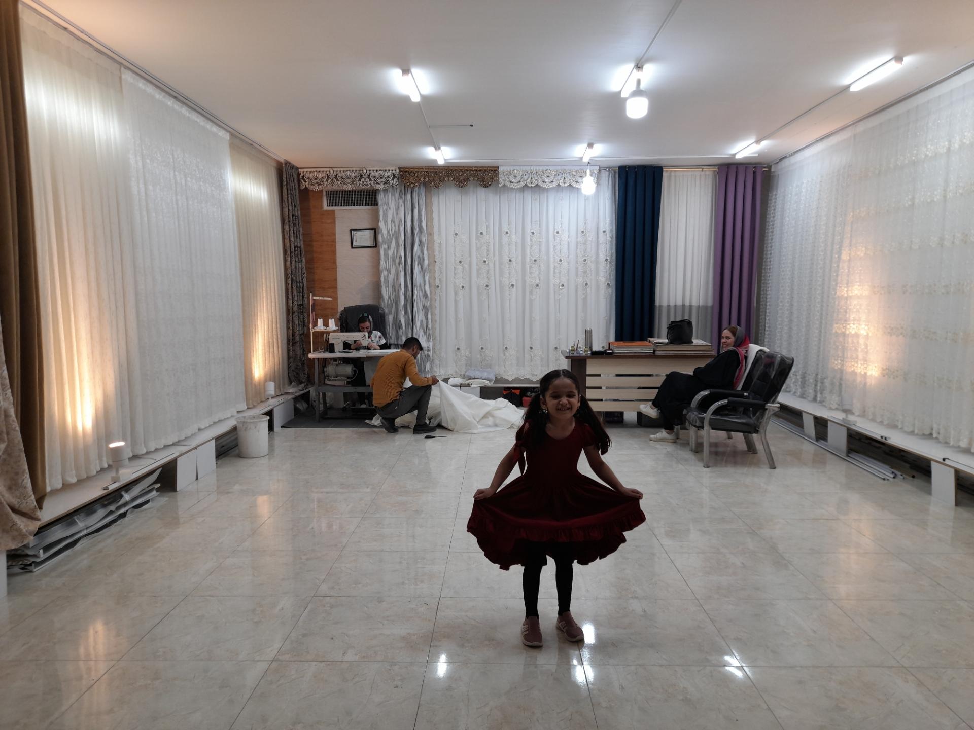 عکس گالری پرده افشین پناهپوری ۰۹۱۳۷۴۲۲۶۰۶