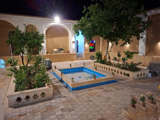 عکس موزه و کافه سنتی راه ابریشم