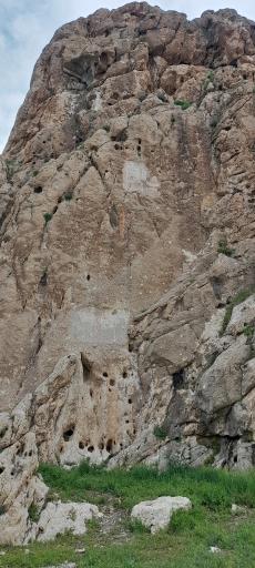 عکس سنگ نگاره آنوبانینی