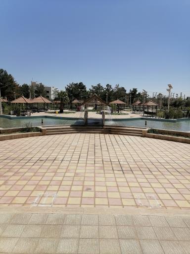 عکس هتل زنبق یزد