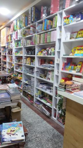 عکس کتابفروشی کتابکده