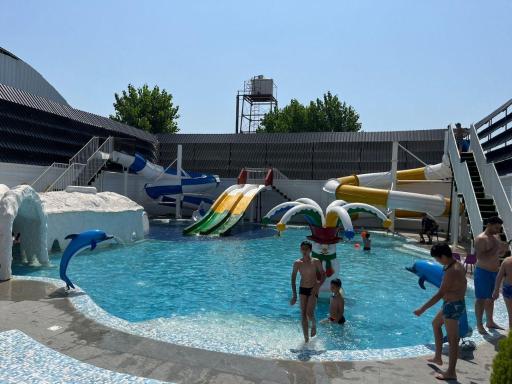 عکس استخر ماهان