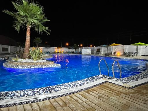 عکس استخر ماهان