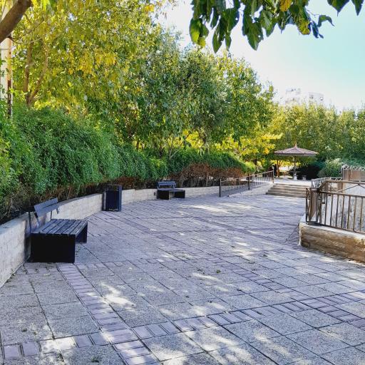 عکس دریاچه آبی فروزان