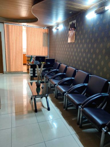 عکس دفتر وکالت نیلوفر شیروانی جوزدانی 