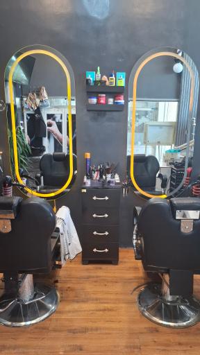 عکس آرایشگاه رفقای خوب