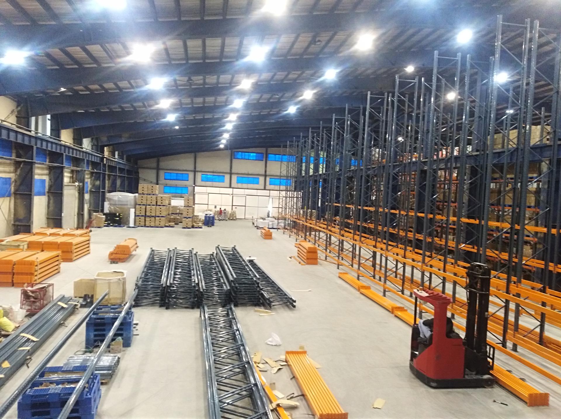 عکس انبار مرکزی بهستان پخش‌ 