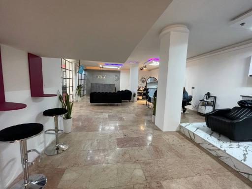 عکس سالن زیبایی آینا