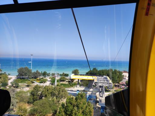 عکس ایستگاه تله کابین میکا کیش