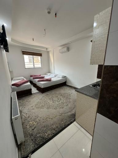  مهمانپذیر هشتمین خورشید