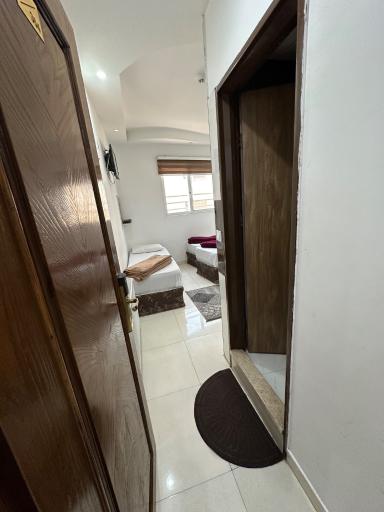  مهمانپذیر هشتمین خورشید