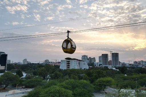 عکس ایستگاه تله کابین میکا کیش