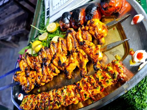 عکس رستوران بختیاریها