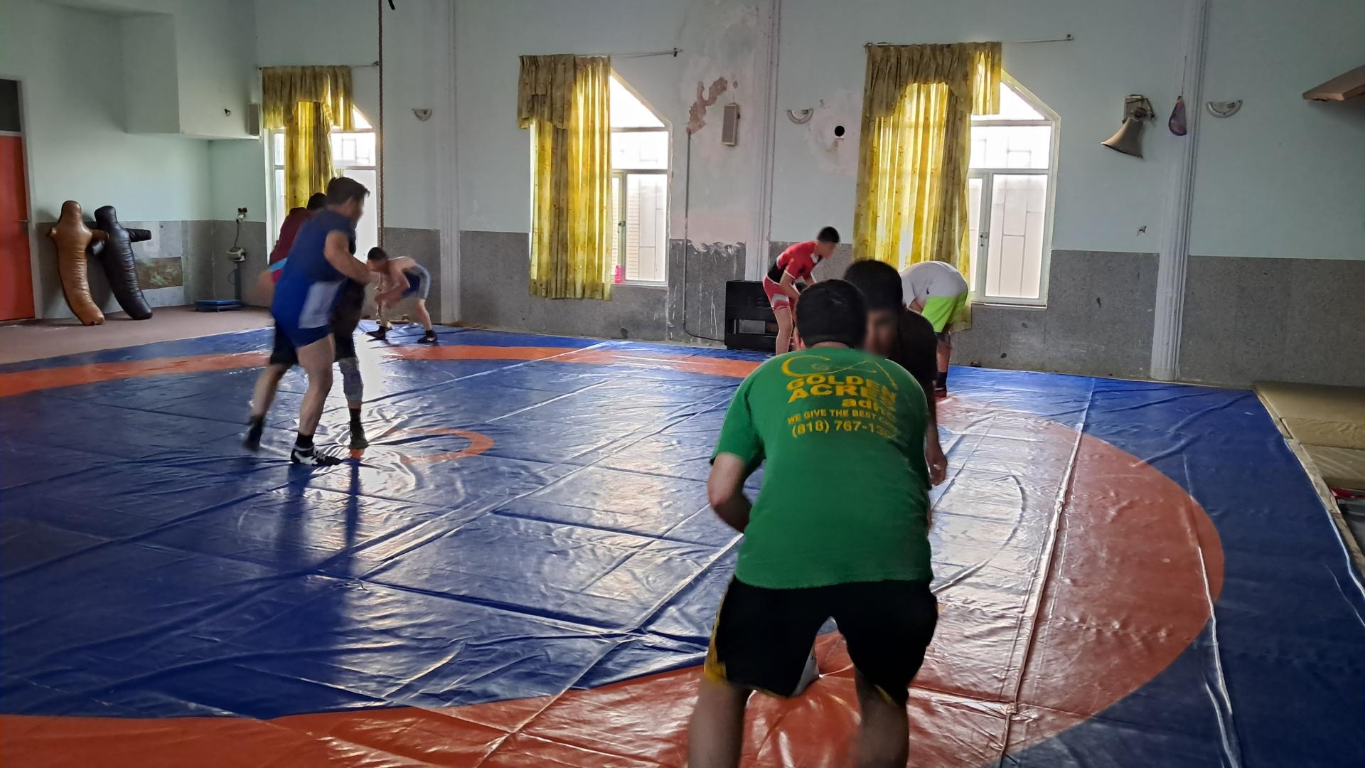 عکس سالن کشتی پوریای‌ ولی