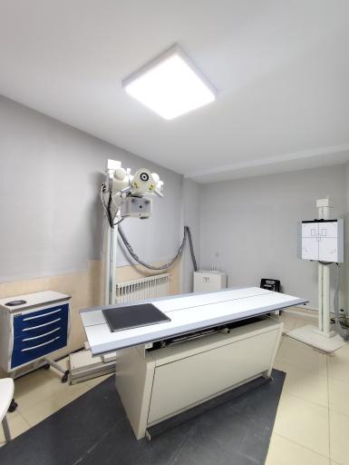 کلینیک تخصصی رادیولوژی و سونوگرافی دکتر معصومی