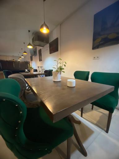 عکس کافه رویال شرق