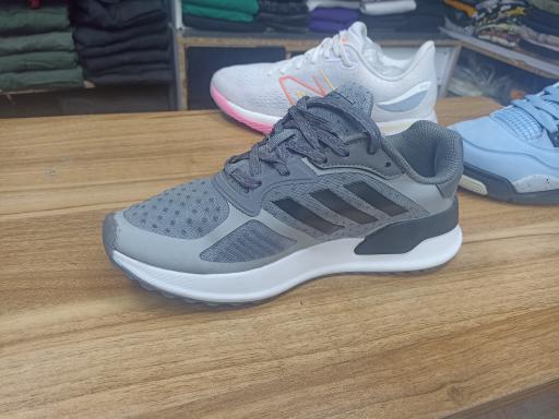 عکس فروشگاه دنیای پلنگی اهورا