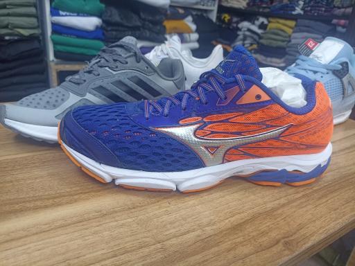 عکس فروشگاه دنیای پلنگی اهورا